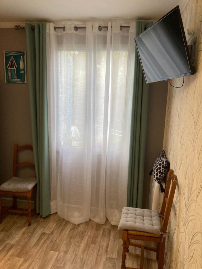 アネル La Fossette Bed & Breakfast エクステリア 写真